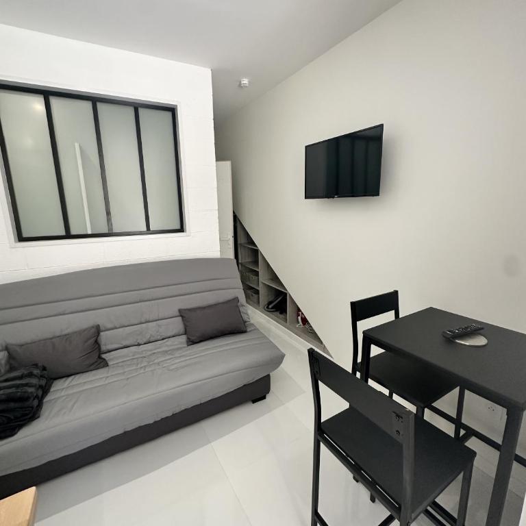 La cour des anglais, centre ville, LR106 - Monolocale - 2