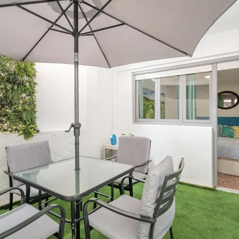 Amparo Home Family Stay near ADDA, Plaza de Toros & General Hospital - Three-Bedroom Apartment - High Floor - 1