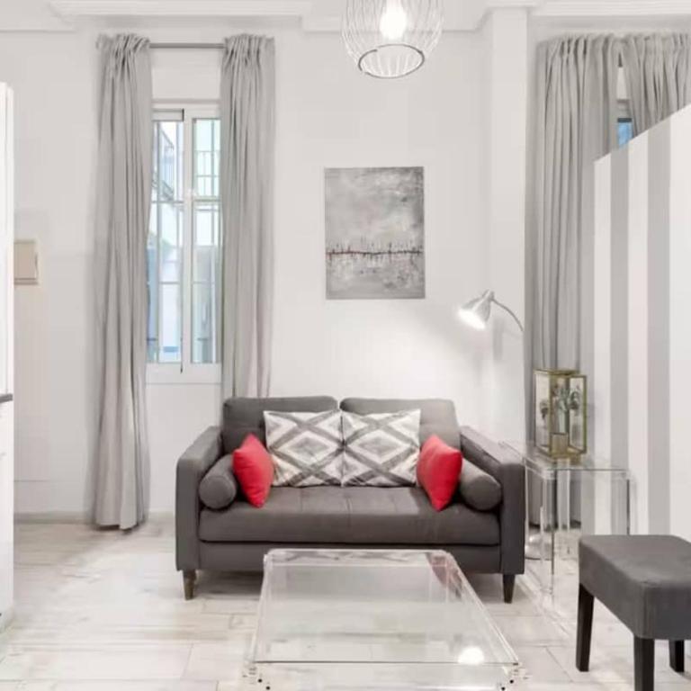 Central Studio, 3 min to Calle Larios, Ideal for Exploring Málaga - Apartamento de 1 dormitorio - 4