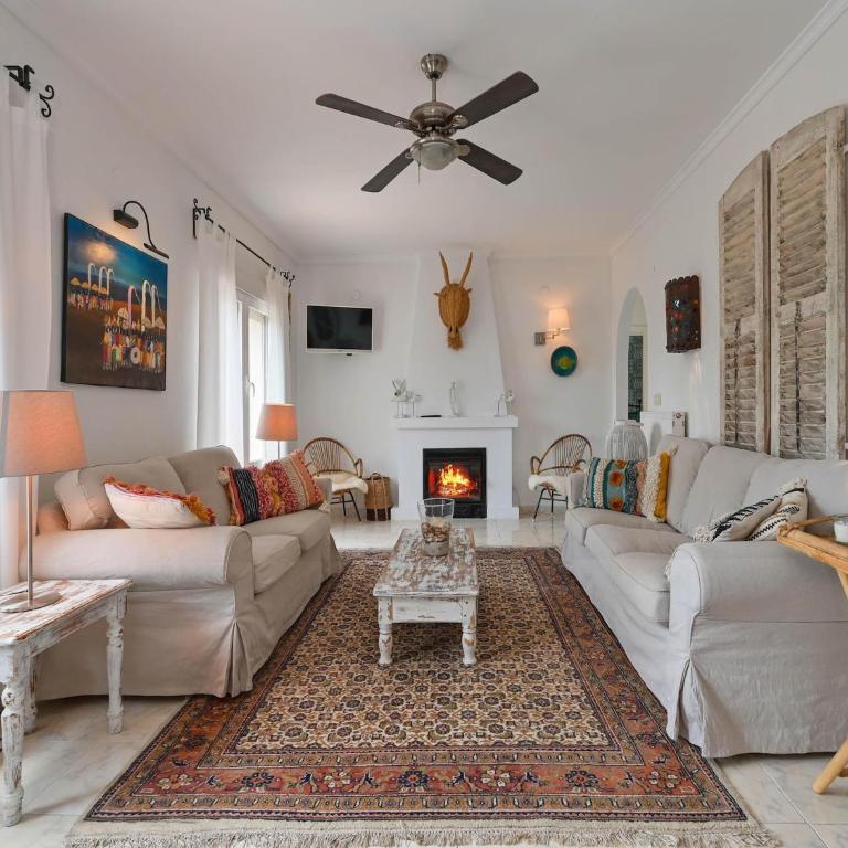 Elegant Villa with Pool - Villa de 4 dormitorios - 2