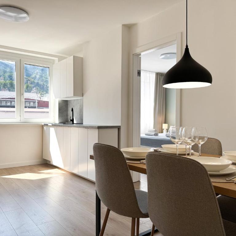 Bright modern apartment, 100m from Sarajevo City Hall & Old Town - Apartman sa 2 Spavaće Sobe - 18