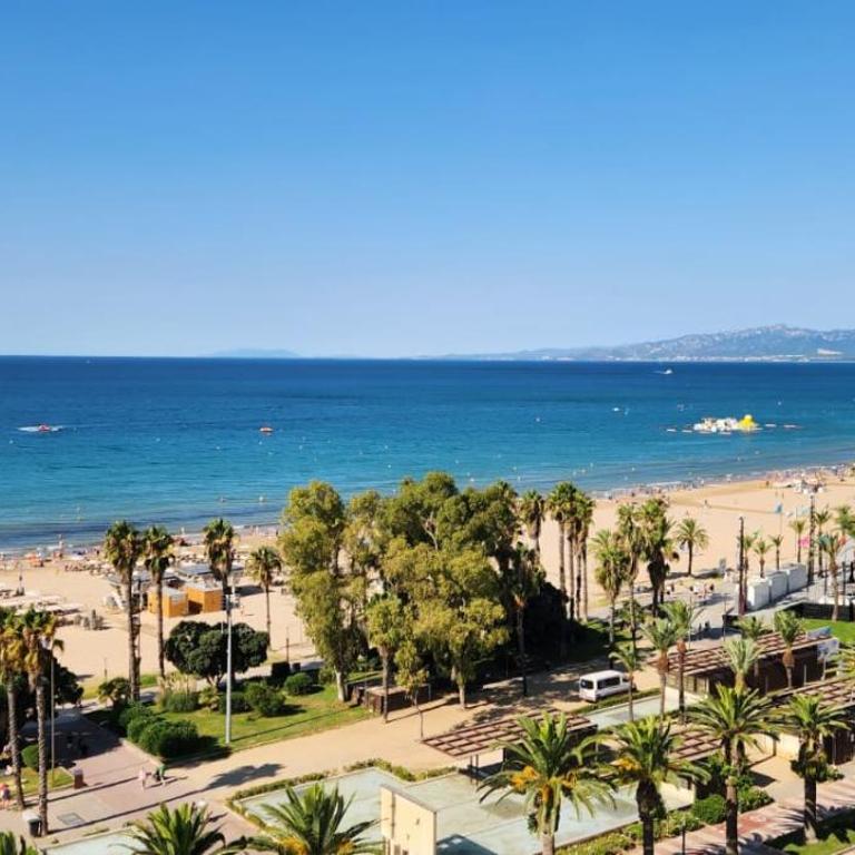 Sun Beach Rodas Frontal Mar - Apartment with Sea View - 11