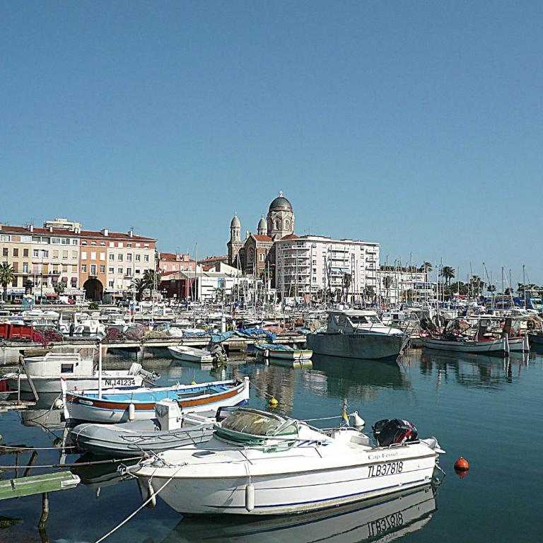 Holiday Home in Fréjus near Sea and Lake - Maison de Vacances 3 Chambres - 25