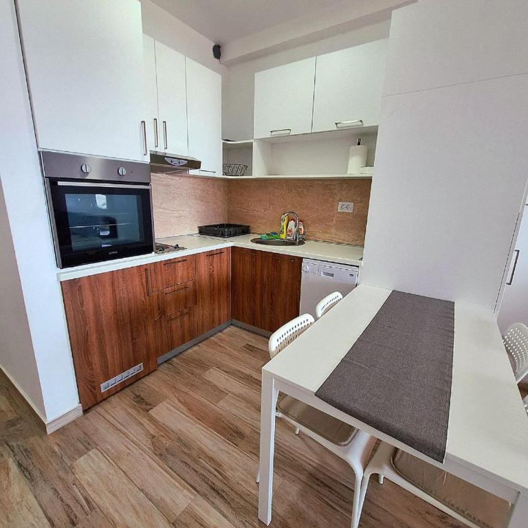 Beachfront - Apartman sa 2 Spavaće Sobe - 2