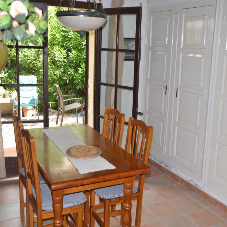 Holiday Home in Torre Gran near Beach - Two-Bedroom Holiday Home - 13