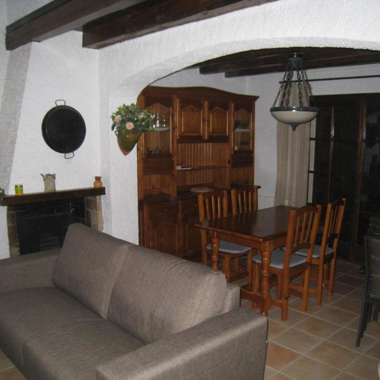 Holiday Home in Torre Gran near Beach - Two-Bedroom Holiday Home - 11