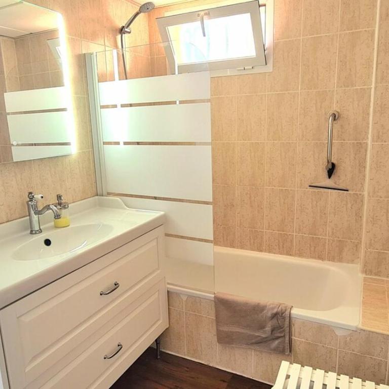 Anchor House Benalmadena - Apartamento de 2 dormitorios con terraza y vistas al mar - 13