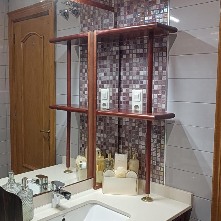 Piso céntrico cerca de Catedral y Plaza Bib-Rambla - Three-Bedroom Apartment - 37
