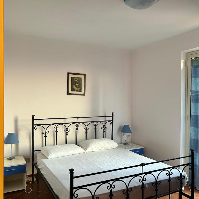 Villa dell'Oleandro - Three-Bedroom Apartment - 3