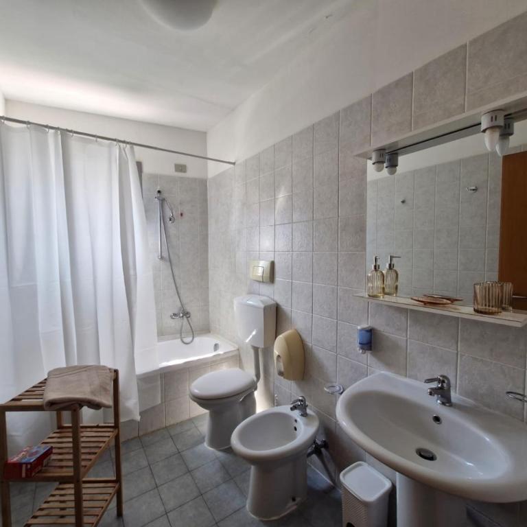 Angela s corner - Two-Bedroom Apartment - 13