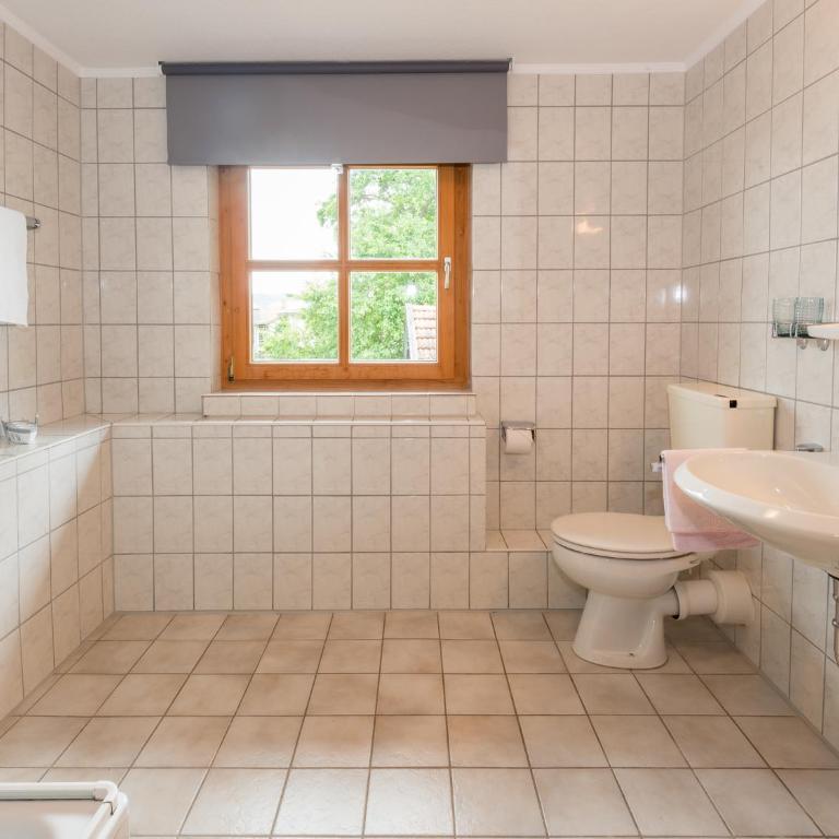 Pension Landhaus Koller - Adults only - Double Room with Balcony - 9