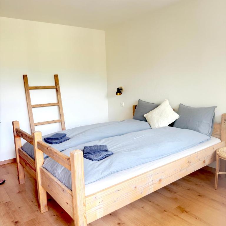 Gorgeous Modern Mountain View Flat in Täsch with free parking - Apartment mit 2 Schlafzimmern und Bergblick - 5