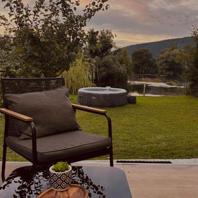 Apartman Deluxe Una Holiday - Two-Bedroom Apartment with River View - 4