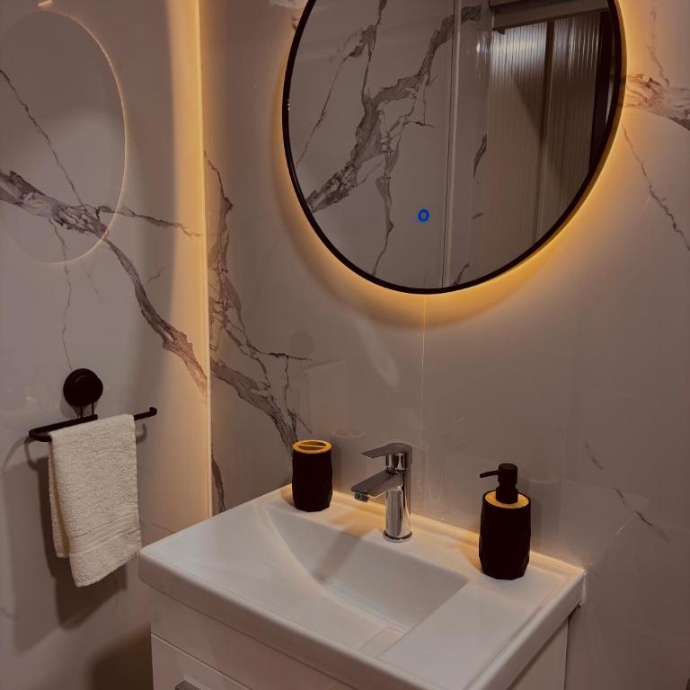 Apartman Deluxe Una Holiday - Two-Bedroom Apartment with River View - 13