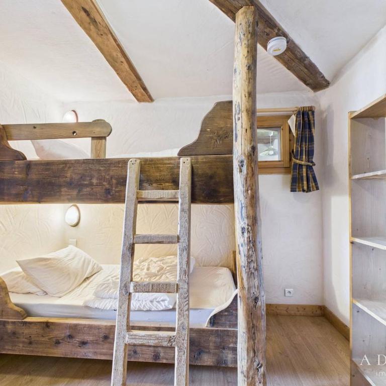 Appartement skis aux pieds 160m² pour 14 pers, 5 ch, parking, cheminée, WiFi - FR-1-398-681 - Apartment - 12