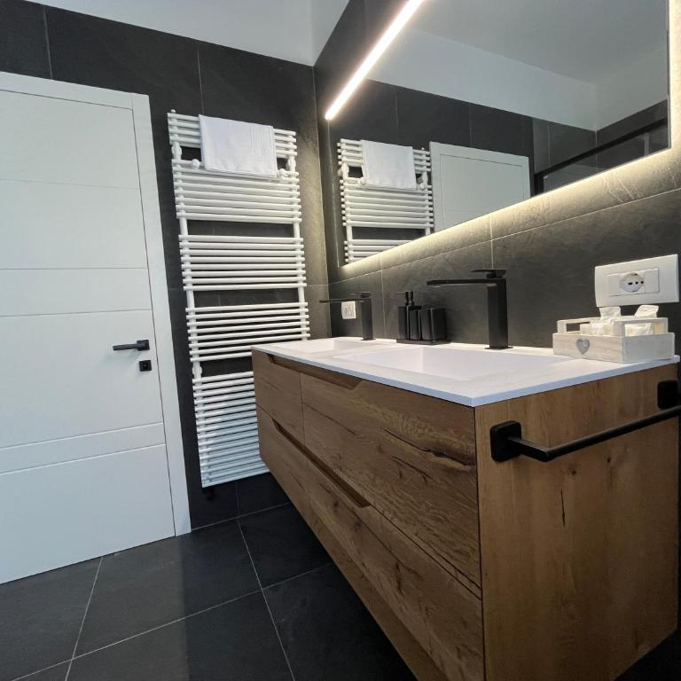 Mountain Garden Apartments Larice - Apartamento de 3 dormitorios - 58