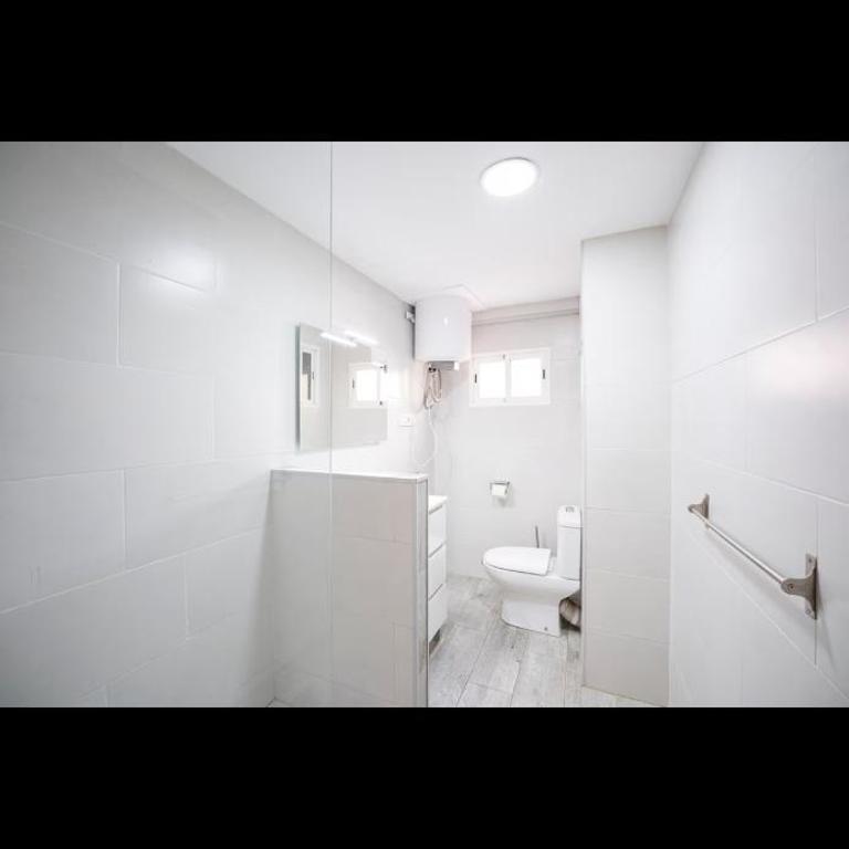 Habitación luminosa en piso compartido - One-Bedroom Apartment - 43