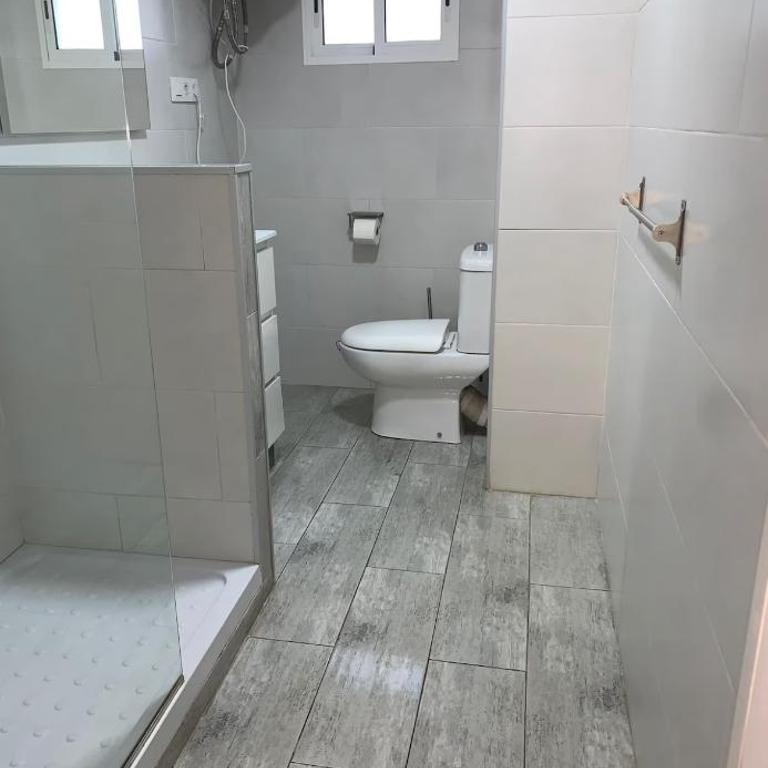 Habitación luminosa en piso compartido - One-Bedroom Apartment - 35