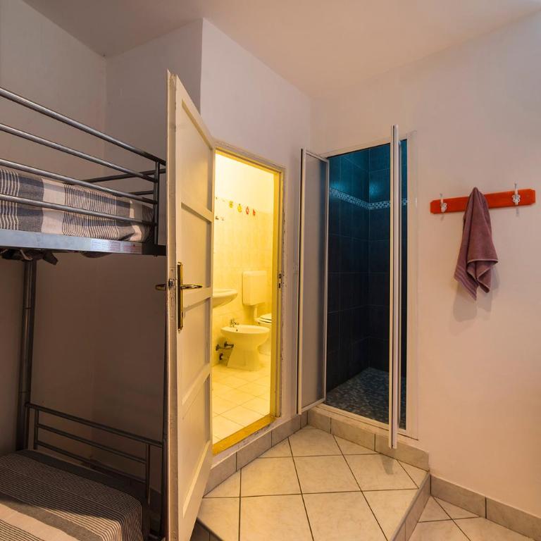 Residence San Zeno 3, Bardolino ,WI-FI, park - Two-Bedroom Deluxe Apartment - 30