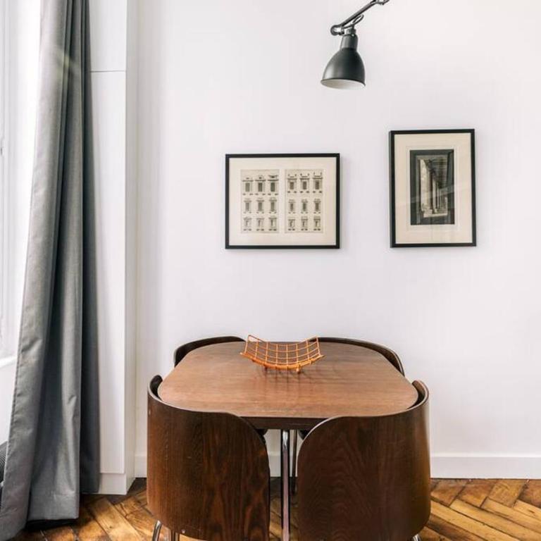 Bright apartment in the 10Arr. - 4 people - Appartement 1 Chambre - 14