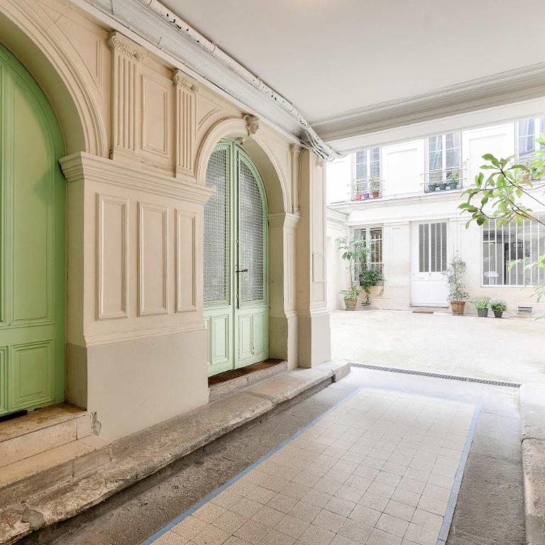 Bright apartment in the 10Arr. - 4 people - Appartement 1 Chambre - 22
