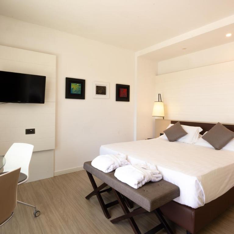 Hotel Viareggio - Suite con Balcone - 10