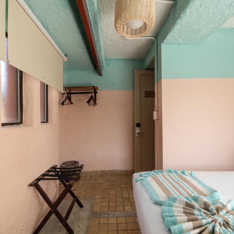 Nílu Cancun Zona Hotelera by Selina - Compact Private Room, Shared Bathroom - 2