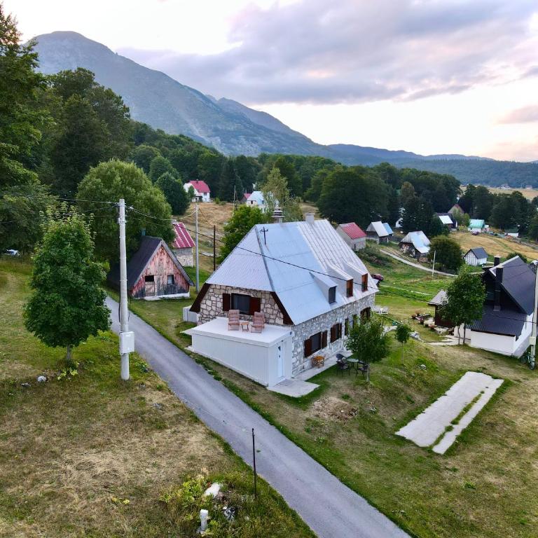 Stone House - Virak - Two-Bedroom House - 34