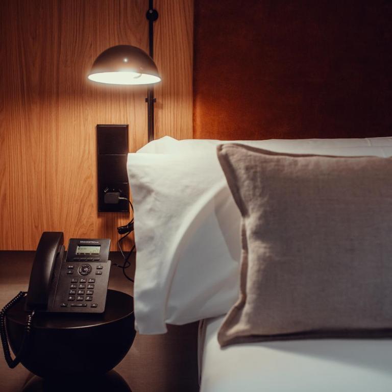 Hotel Transit - Double Room with Extra Bed - 5