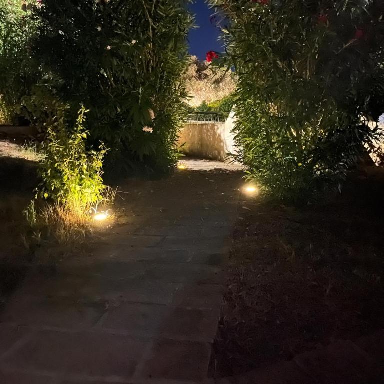 Luna Ruja Home&Garden - Casa con 2 Camere da Letto - 17