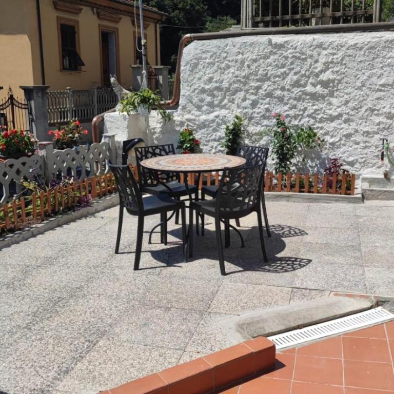 Casa Arcobaleno - giardino e parcheggio gratuito - Casa con 2 Camere da Letto - 50