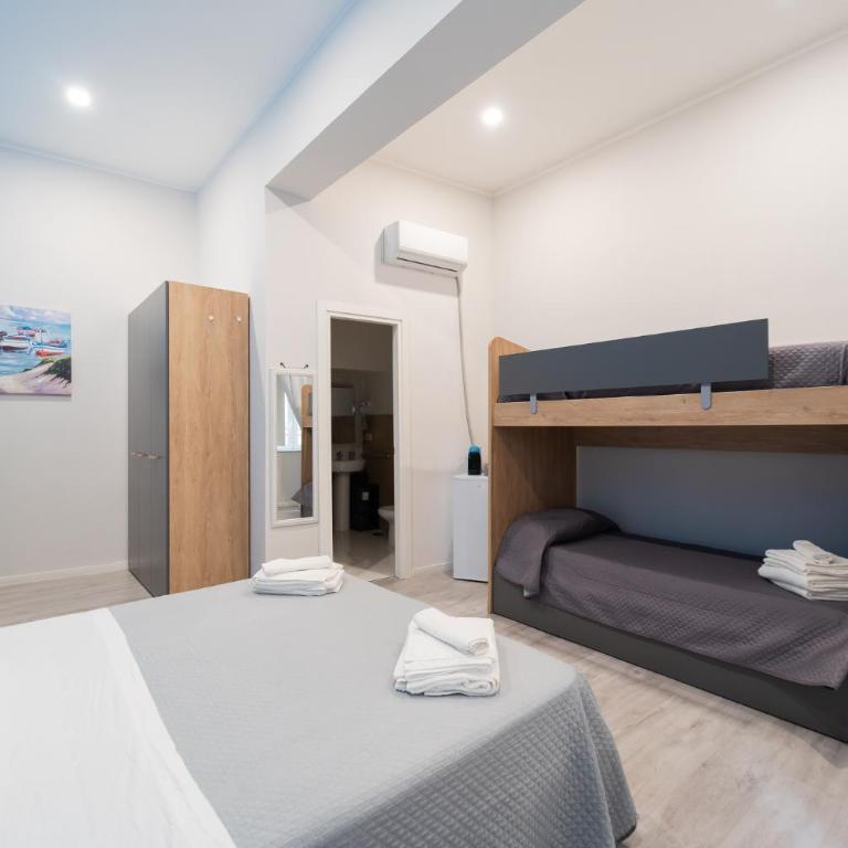 B&B Vico Teresa 148 - Deluxe Room - 2