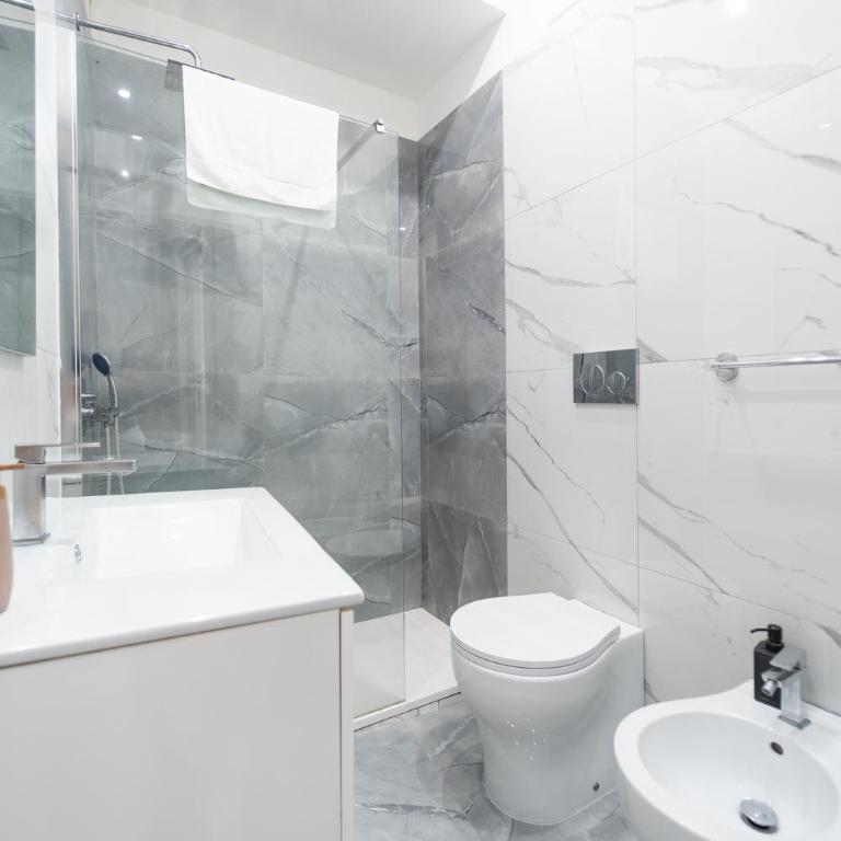 B&B Vico Teresa 148 - Suite with Balcony - 6