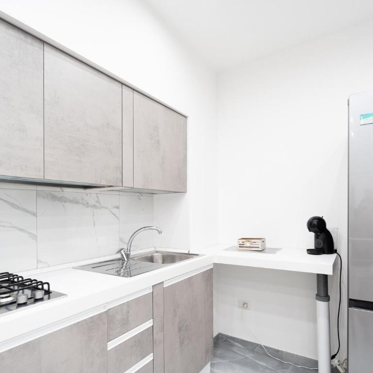 B&B Vico Teresa 148 - Suite with Balcony - 5
