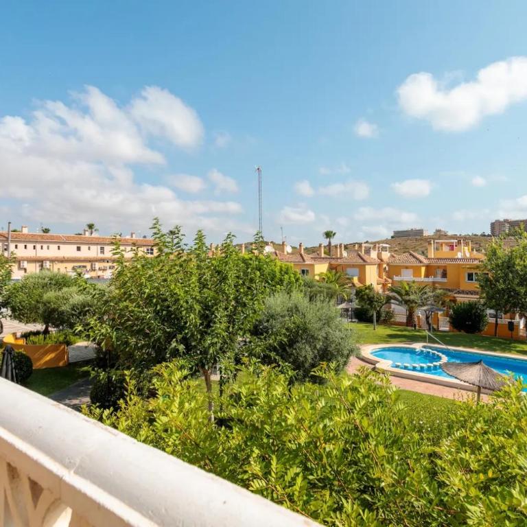 Pretty Bungalow With Private Garden - Casa de 3 dormitorios - 9