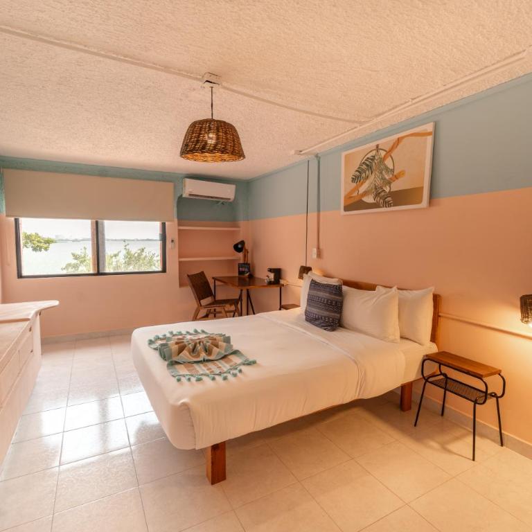 Nílu Cancun Zona Hotelera by Selina - Premium Room (Queen), Lagoon View - 3