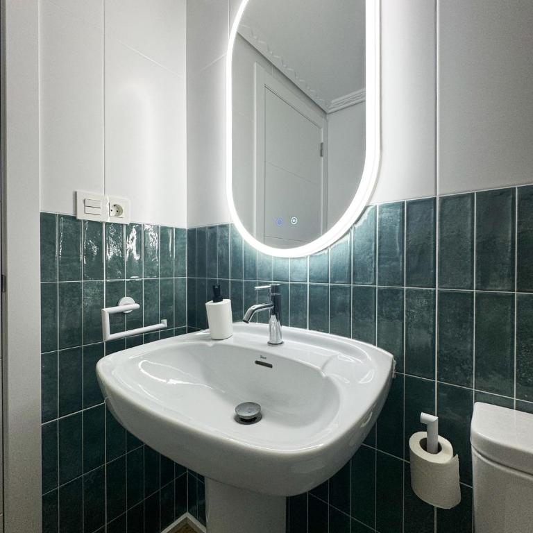 La Alameda - Three-Bedroom Apartment - 2