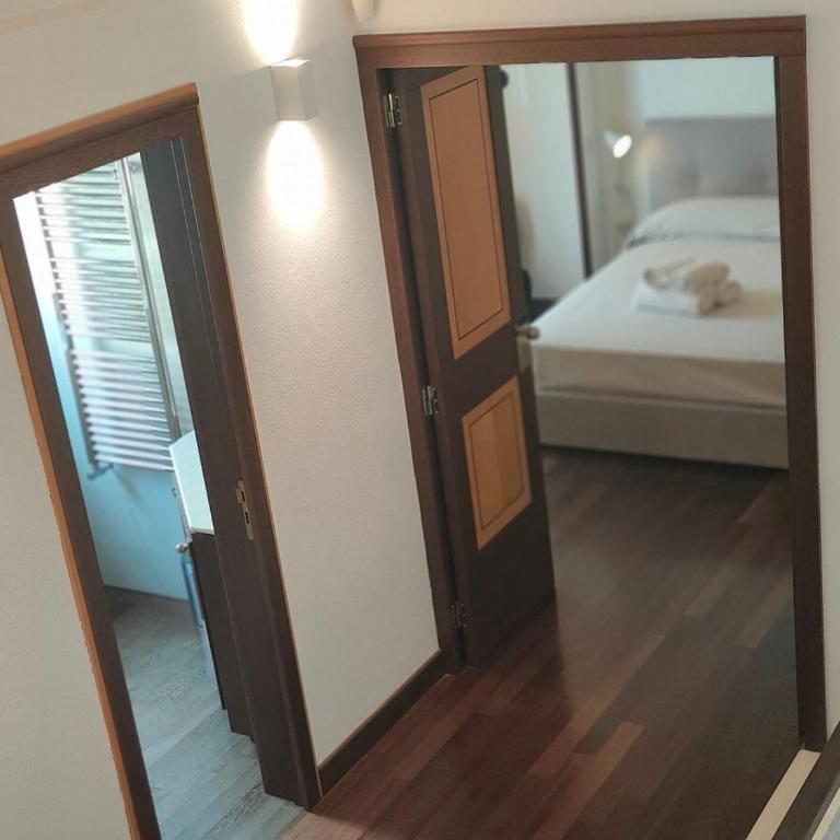 CconfortHotels Dimora San Triggiano - Three-Bedroom Apartment - 13