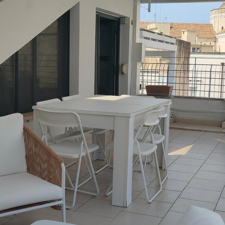 CconfortHotels Dimora San Triggiano - Three-Bedroom Apartment - 32
