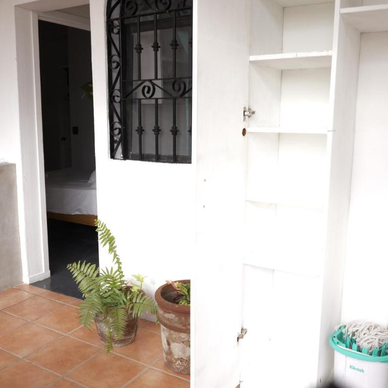 7 Guests Partial Ocean View 9 min Walk to Beach - Apartment with Terrace - 23