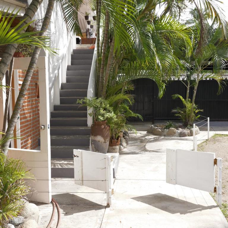 7 Guests Partial Ocean View 9 min Walk to Beach - Apartment with Terrace - 53