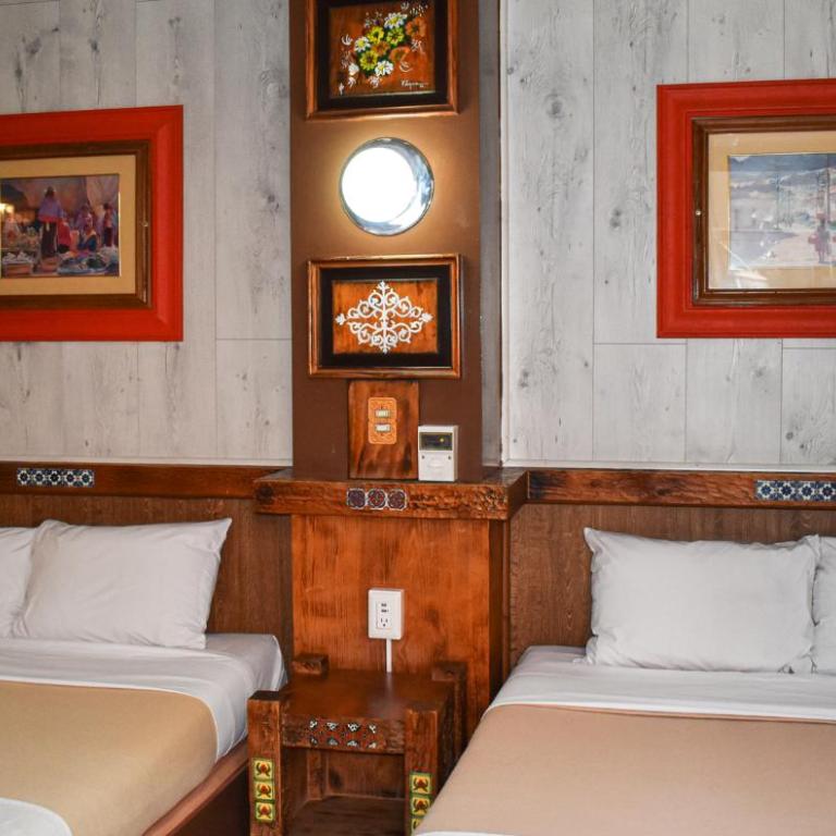 Hotel Benedicta - Habitación Cuádruple Estándar - 2 camas dobles - 11