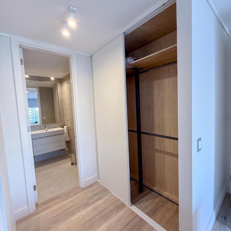 Spot Suites - Apartamento de 2 dormitorios con balcón - 9