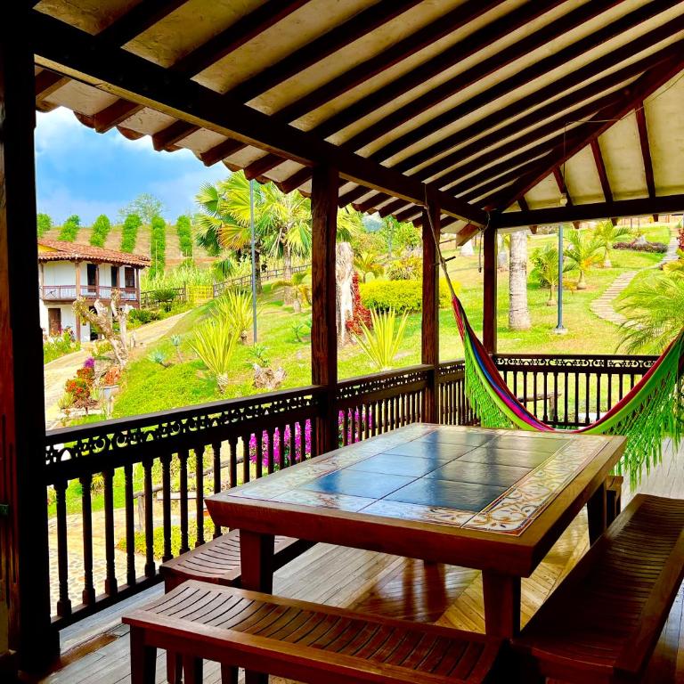 Outstanding FarmHouse jacuzzi & pool near Medellin - Villa - 42