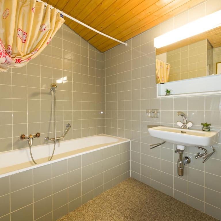 Postgebäude - Deluxe Apartment mit 2 Schlafzimmern und Bergblick (21) - 12