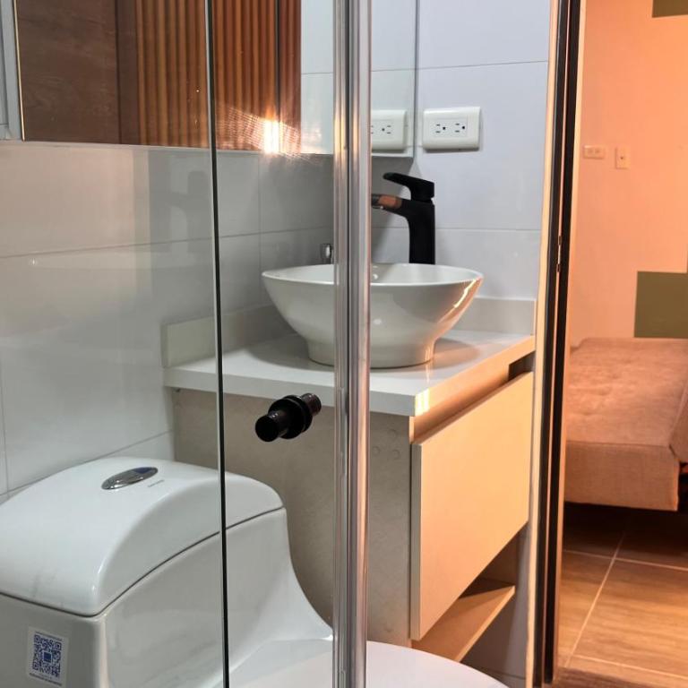 Apartaestudio moderno en el centro de la ciudad - Apartamento de 1 dormitorio - 3