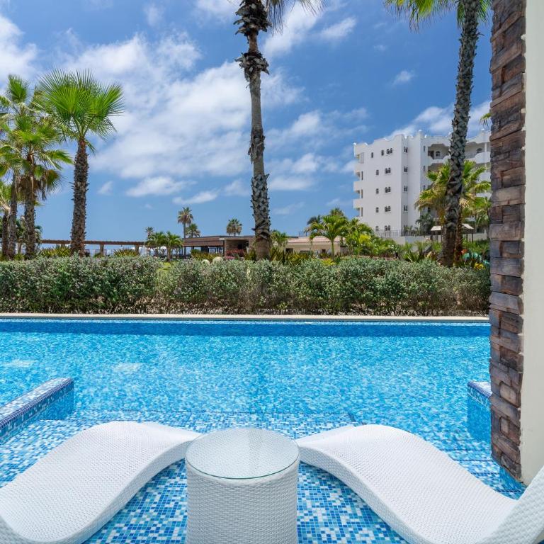 Altitude by Krystal Grand Los Cabos - All Inclusive - Altitude Junior Suite Swimout Garden View King - 3
