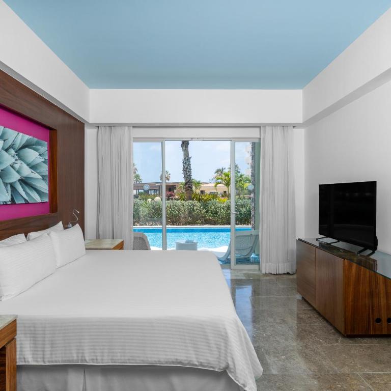 Altitude by Krystal Grand Los Cabos - All Inclusive - Altitude Junior Suite Swimout Garden View King - 1