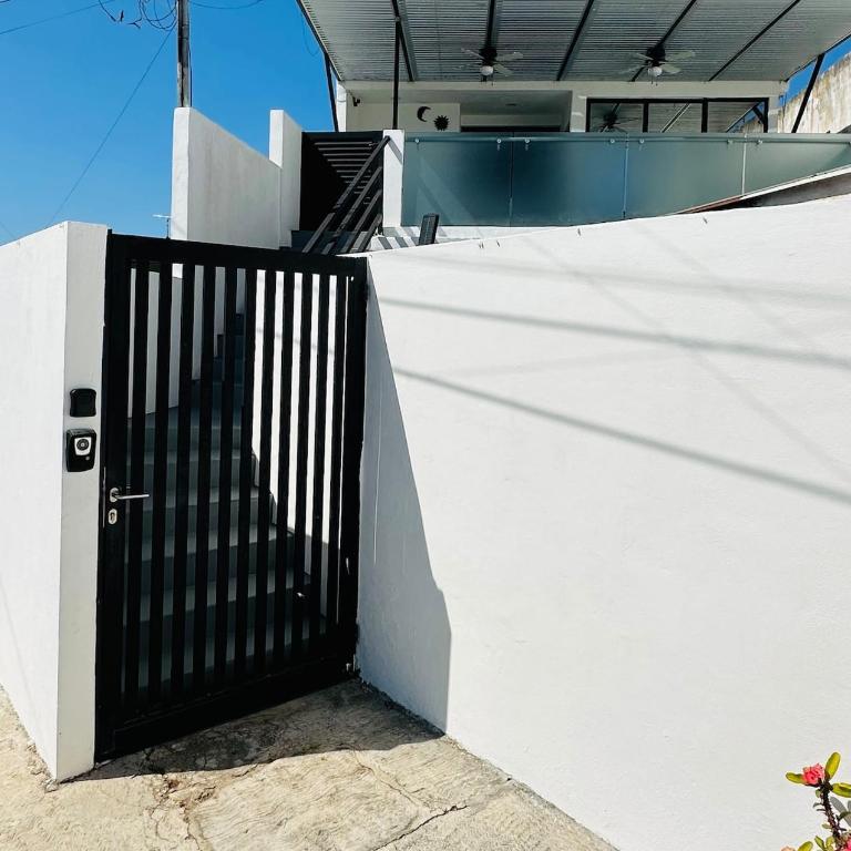 Casa Sol y Luna - Three-Bedroom Apartment - 2