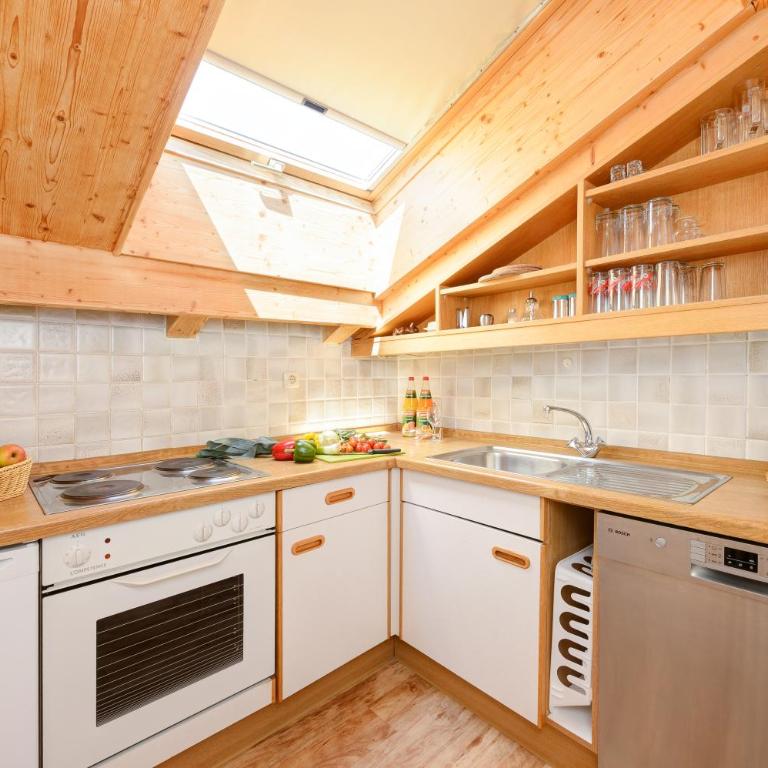 "Ferienwohnung Ess" - Annehmlichkeiten von 4-Sterne Familien-und Wellnesshotel Viktoria können mitbenutzt werden - Apartment mit Blick auf die Berge - 1
